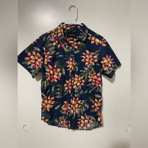 Wildfang floral top